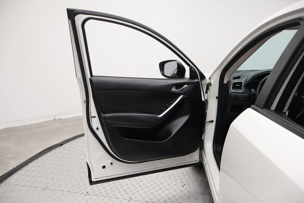 Thumbnail: 2016 Mazda CX-5 - 16