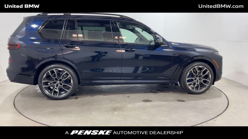 2025 BMW X7 xDrive40i 9