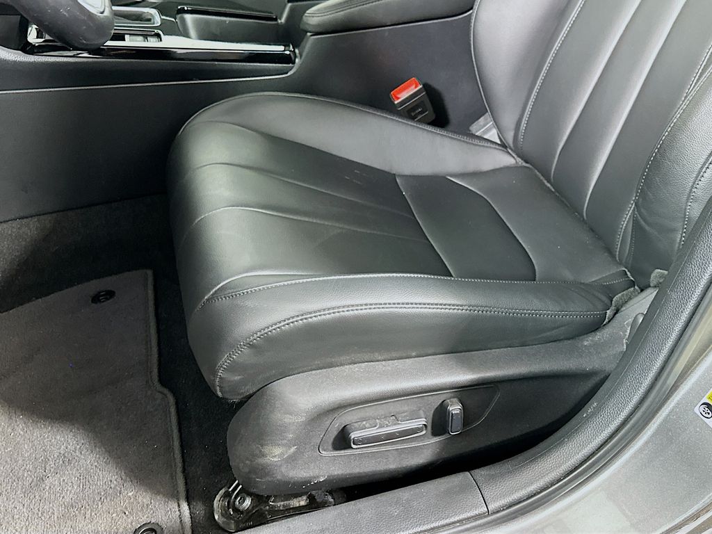 used 2025 Acura Integra car, priced at $27,699