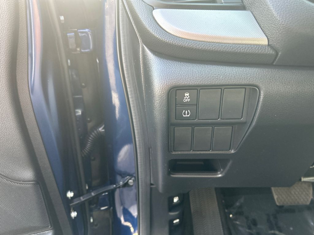 2018 Honda CR-V LX 12