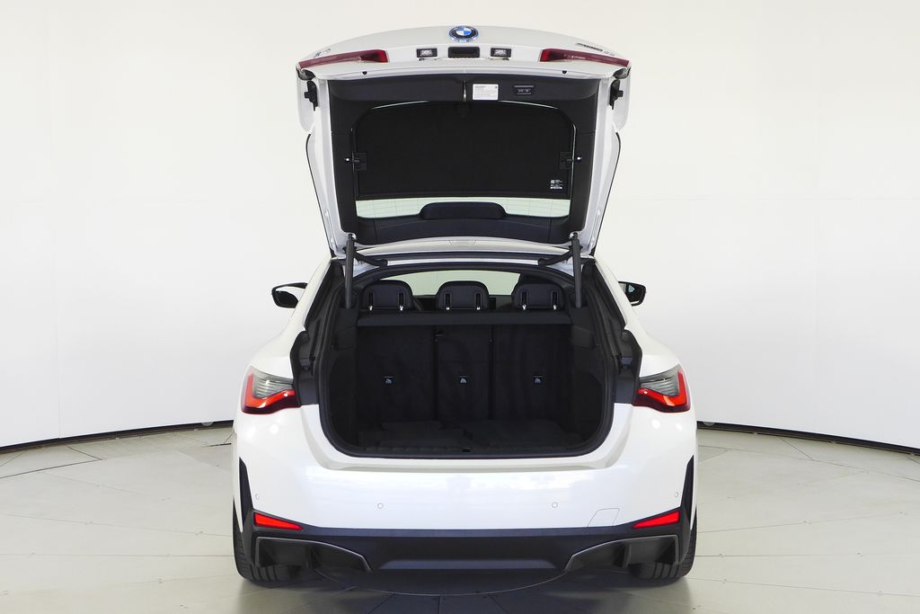 Thumbnail: 2024 BMW i4 - 10