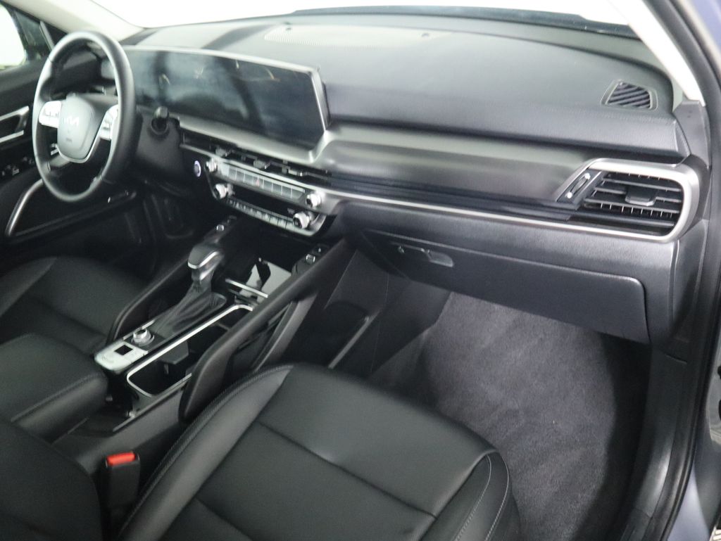 Thumbnail: 2024 Kia Telluride - 18