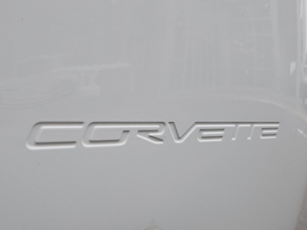 Thumbnail: 2005 Chevrolet Corvette - 30