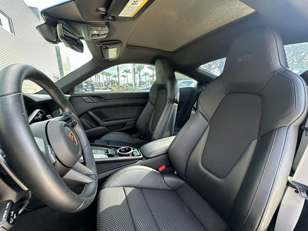 Thumbnail: 2024 Porsche 911 - 5