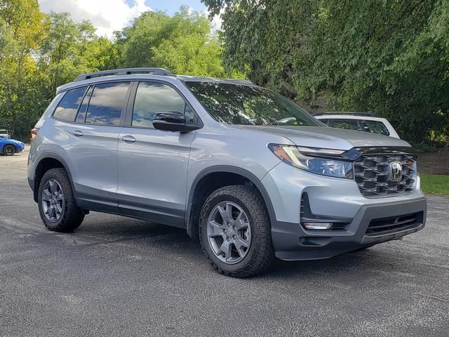 Lunar Silver Metallic 2024 Honda Passport SUV / Crossover All-Wheel Drive 9-Speed Automatic