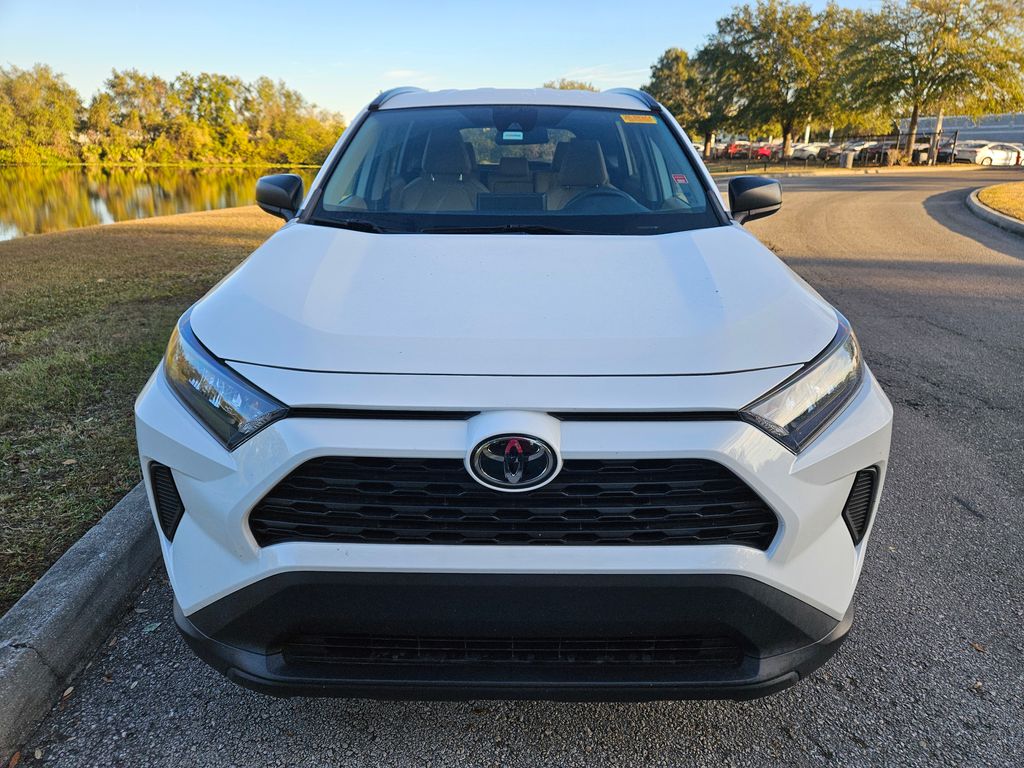 2022 Toyota RAV4 XLE 30