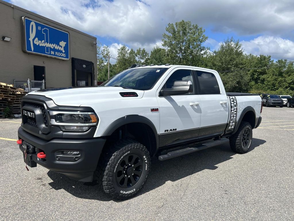 Bright White Clearcoat 2022 RAM 2500 Pickup Truck Four-Wheel Drive 8-Speed Automatic