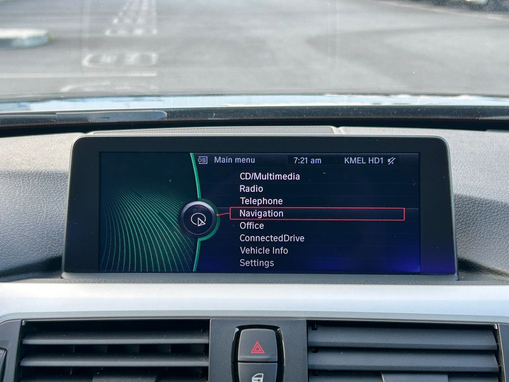 2013 BMW 3 Series 320i 22