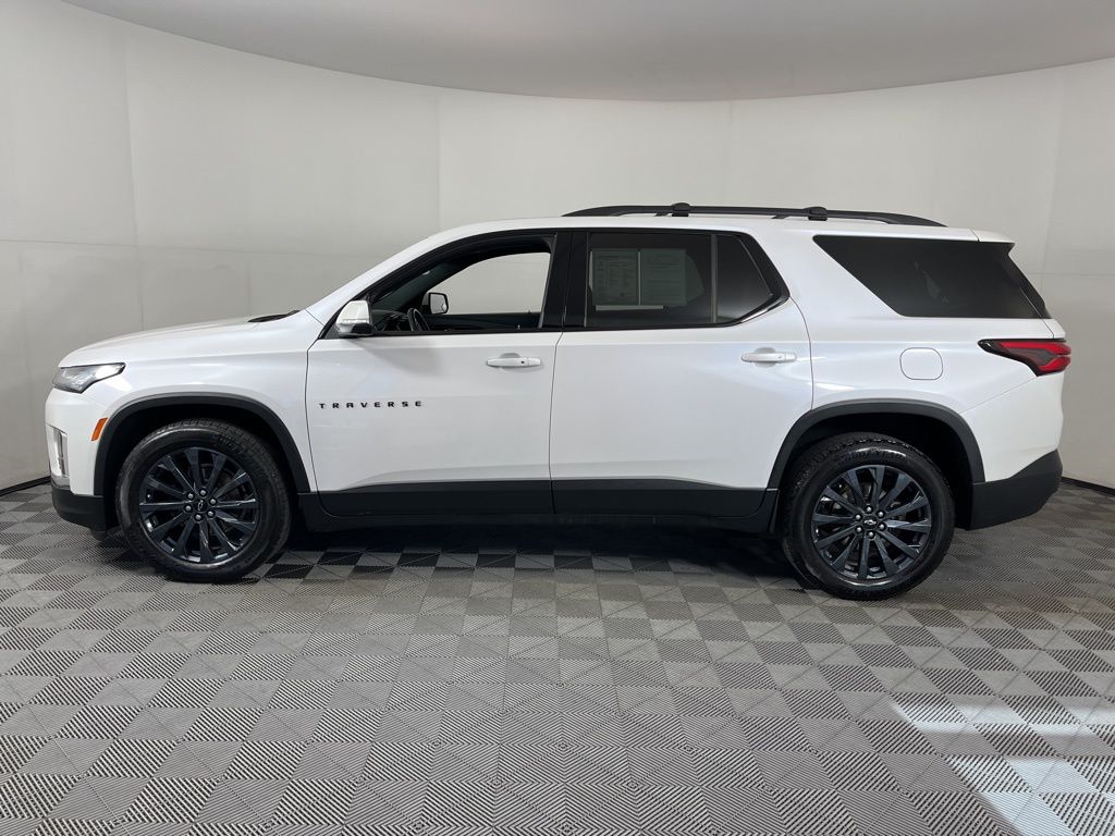 Thumbnail: 2022 Chevrolet Traverse - 2