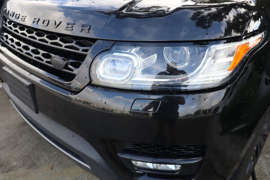 Thumbnail: 2017 Land Rover Range Rover Sport - 3