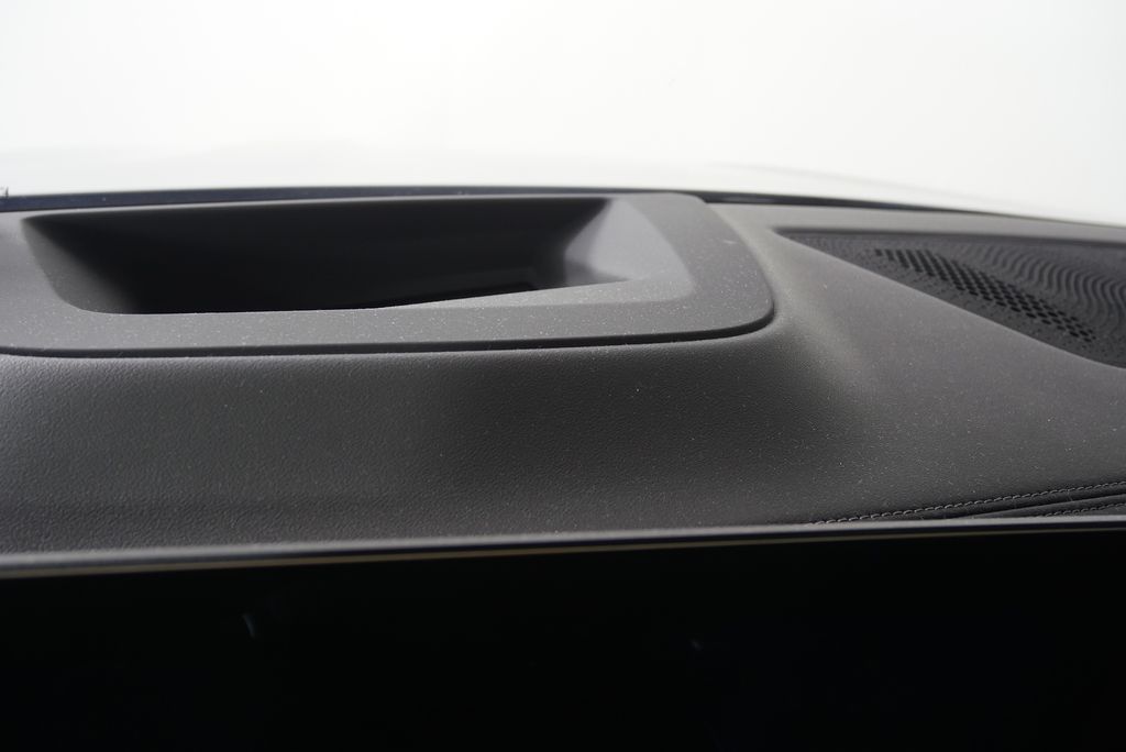 Thumbnail: 2023 BMW X7 - 24