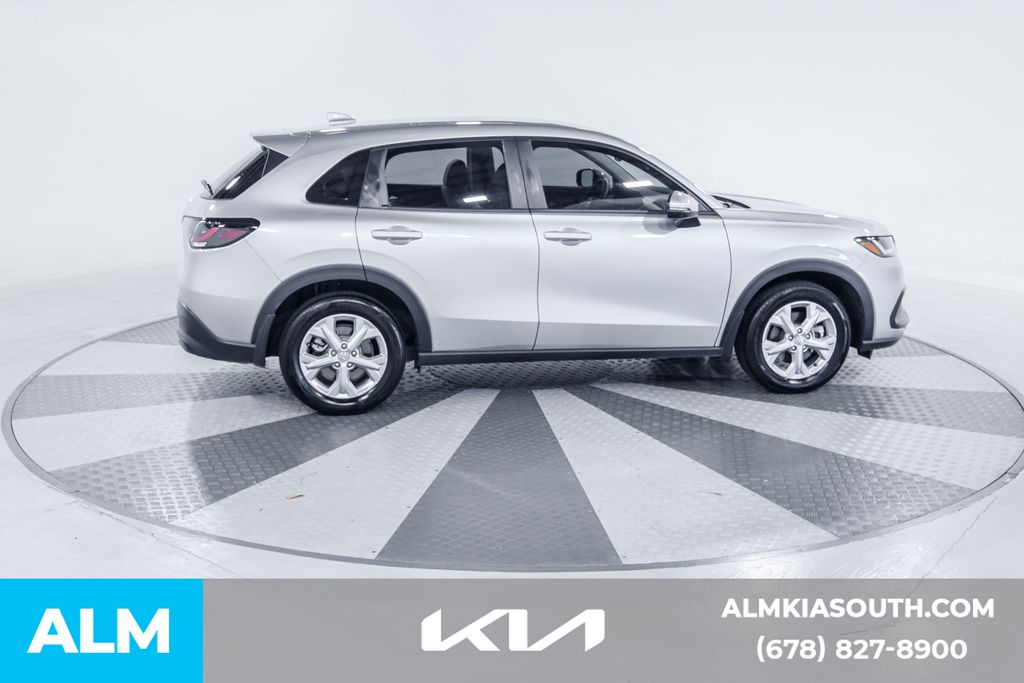 2024 Honda HR-V LX photo 11