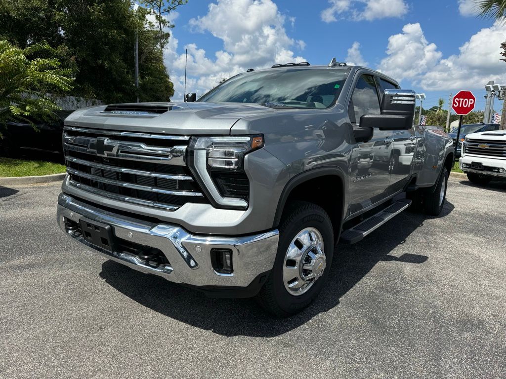 2024 Chevrolet Silverado 3500HD LTZ 4