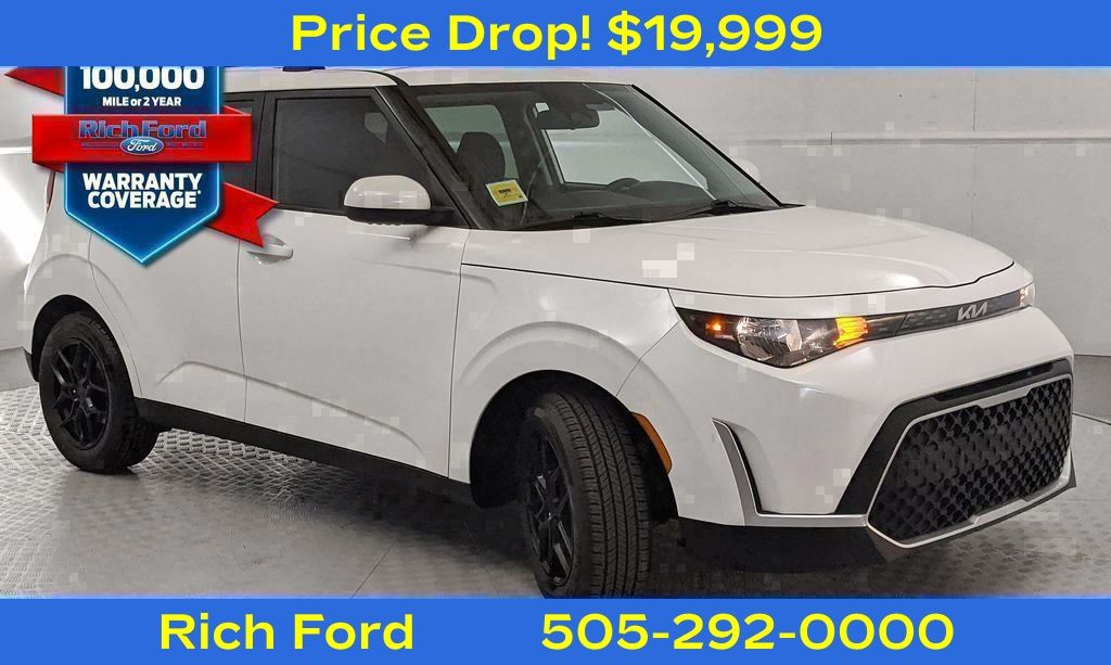 Snow White Pearl 2025 Kia Soul LX FWD SUV / Crossover Front-Wheel Drive Continuously Variable Transmission