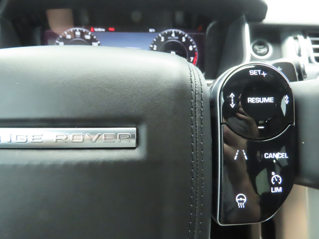 Thumbnail: 2020 Land Rover Range Rover - 12