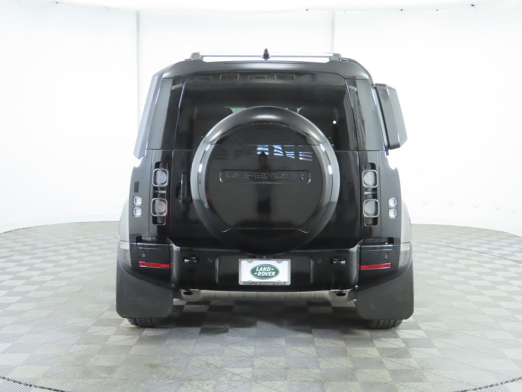 2024 Land Rover Defender 110 6