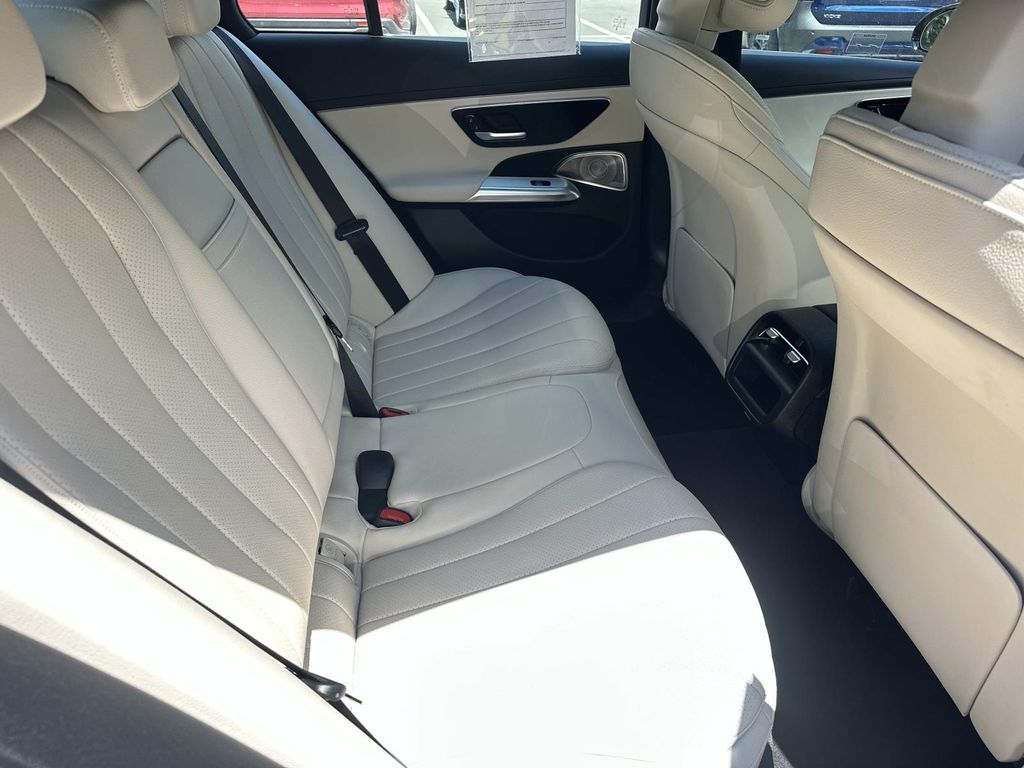 Thumbnail: 2024 Mercedes-Benz E-Class - 13