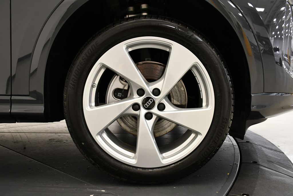 2025 Audi Q5 Premium 16