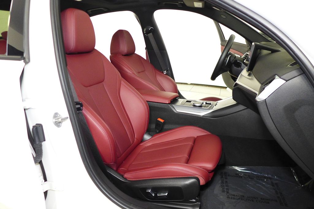 Thumbnail: 2023 BMW 3 Series - 19