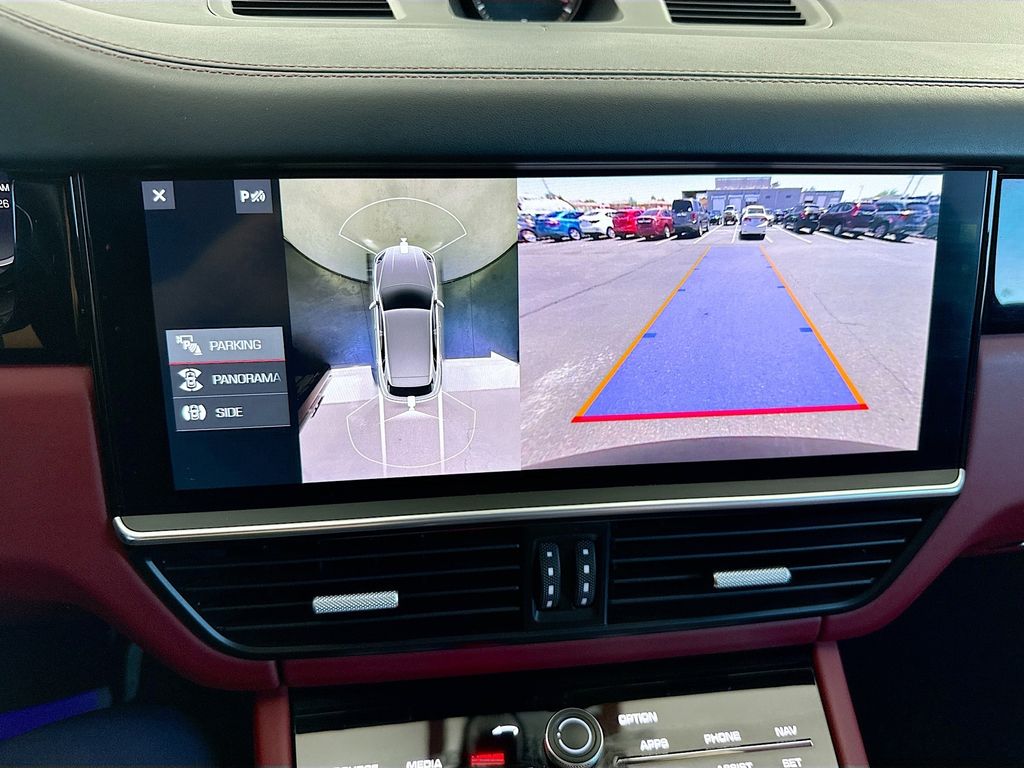 Thumbnail: 2019 Porsche Cayenne - 15