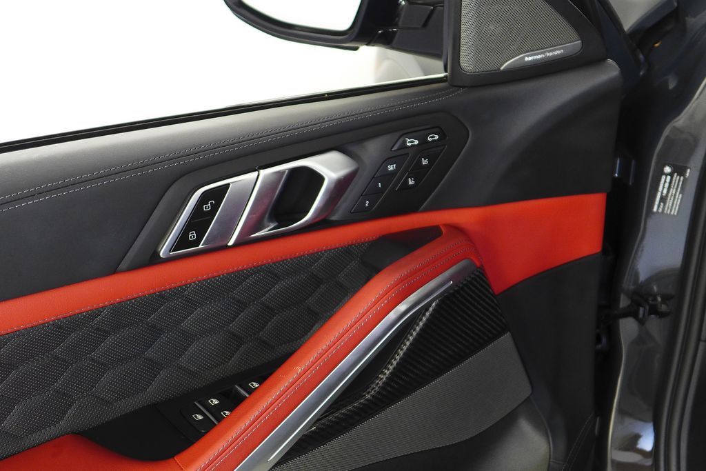 Thumbnail: 2023 BMW X6 - 12