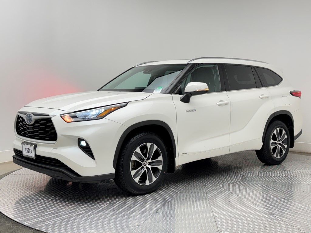 2020 Toyota Highlander XLE 4