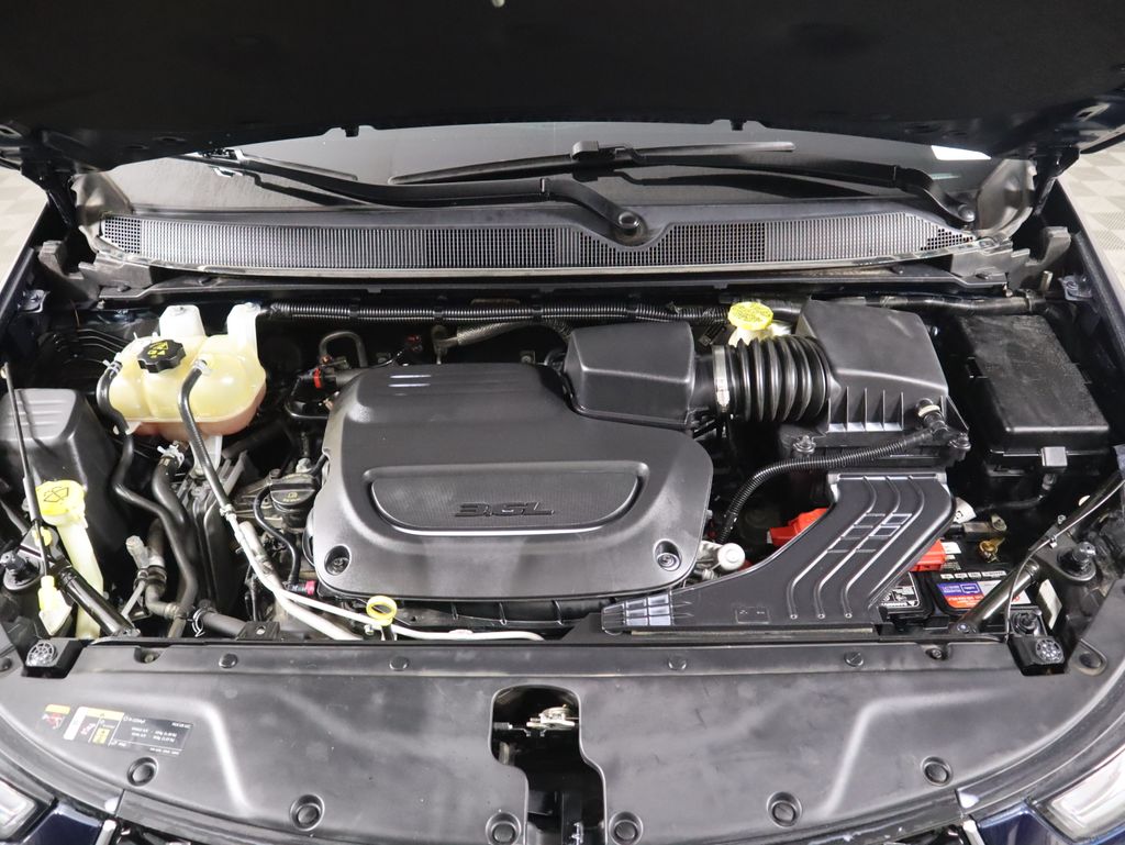 Thumbnail: 2022 Chrysler Pacifica - 27