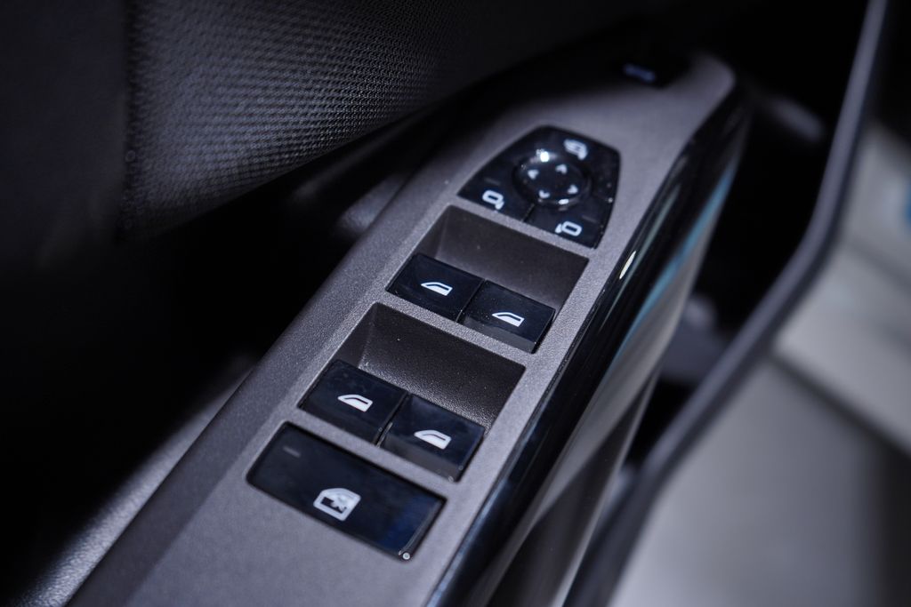 Thumbnail: 2026 BMW X3 - 11