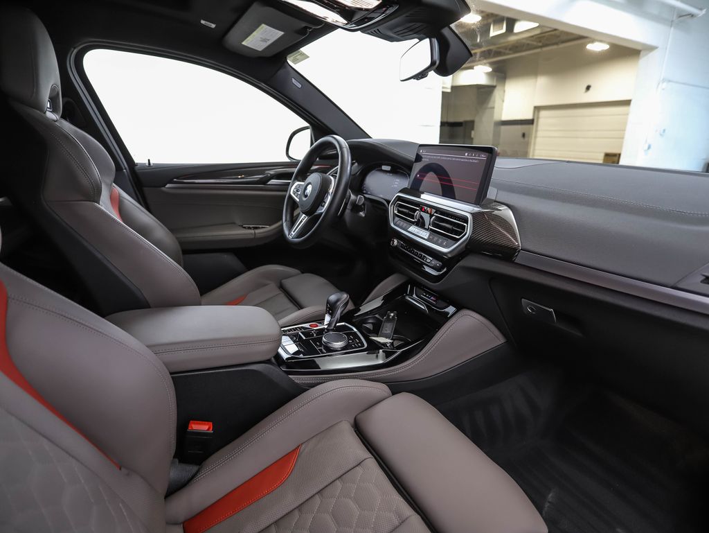 Thumbnail: 2024 BMW X4 - 30