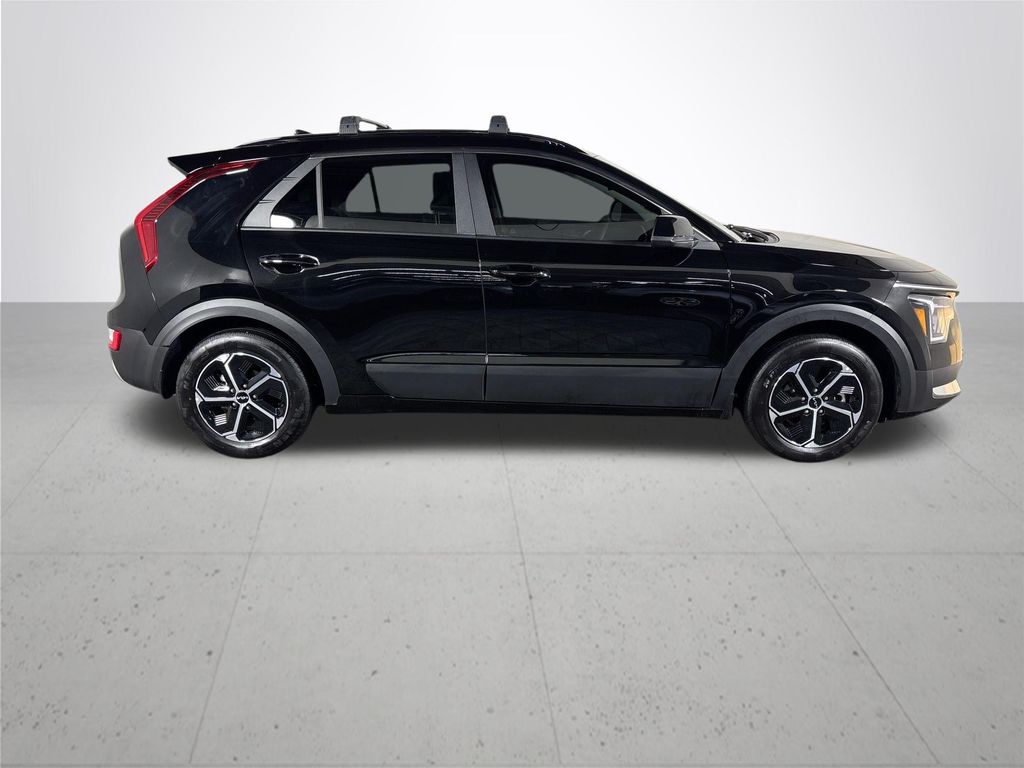 2024 Kia Niro LX