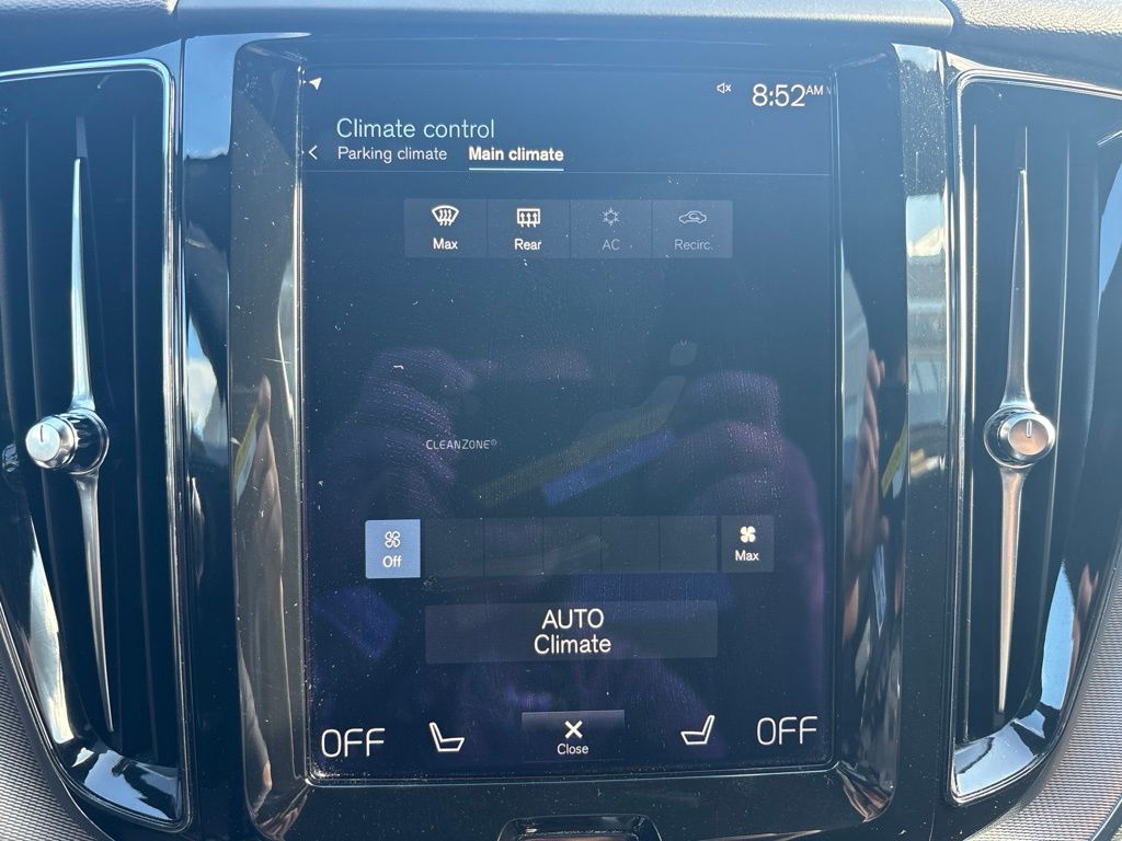2018 Volvo XC60 Hybrid T8 R-Design