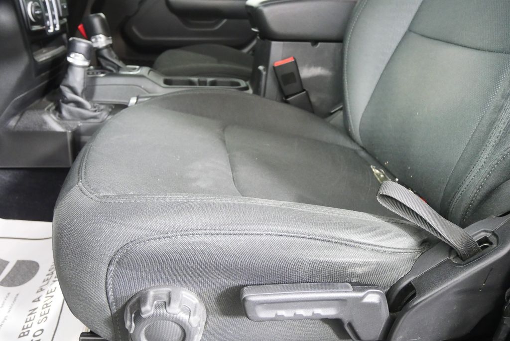 Thumbnail: 2020 Jeep Wrangler - 10