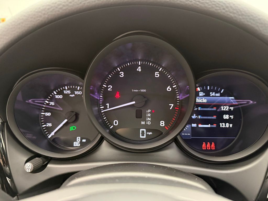 Thumbnail: 2026 Porsche Macan - 11