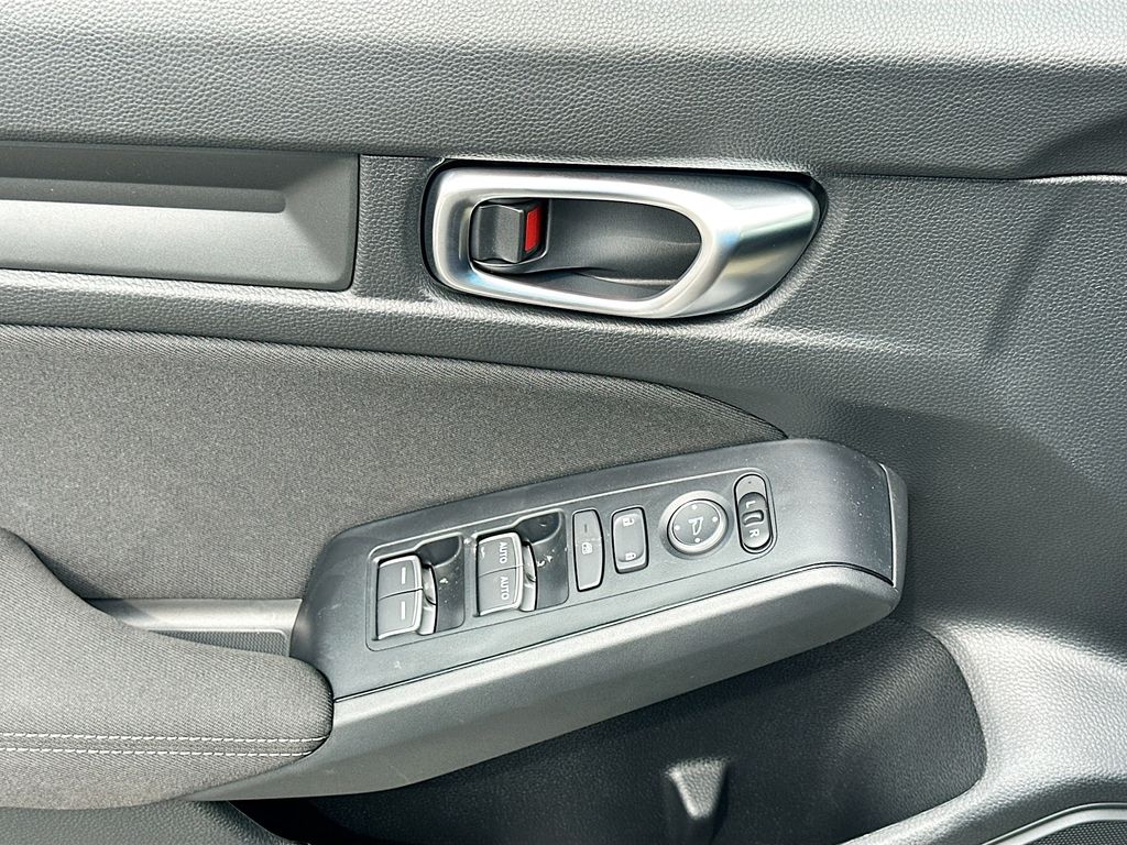 2025 Honda Civic Sport 18