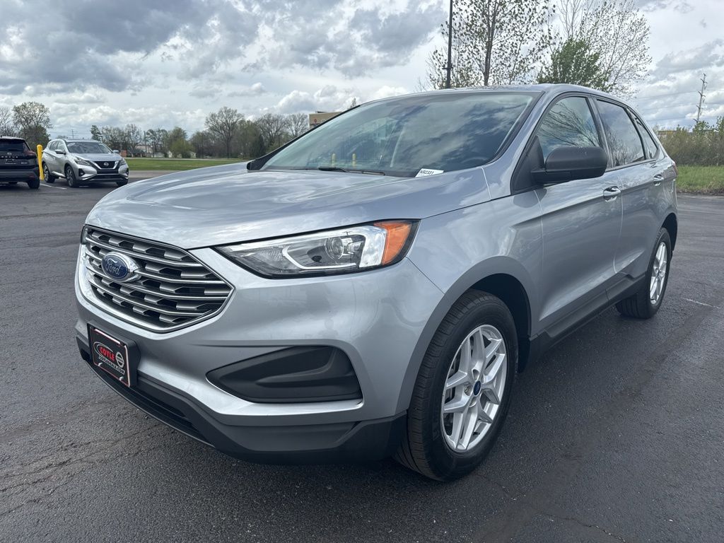 View vehicle photo 7