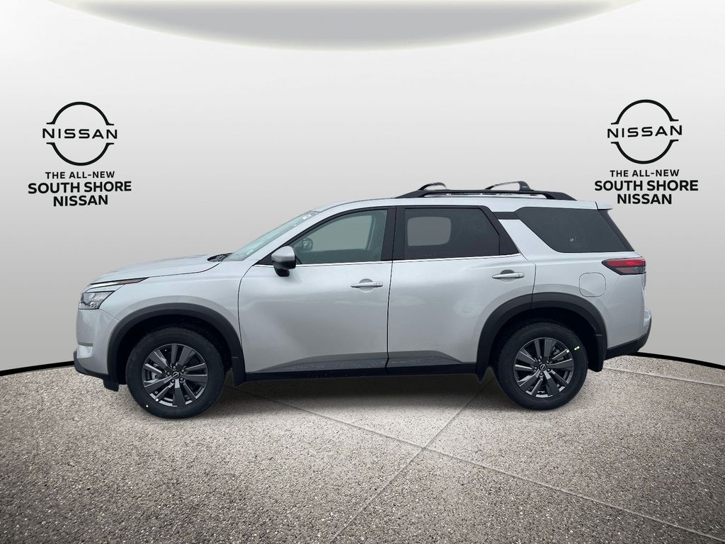 View vehicle photo 5