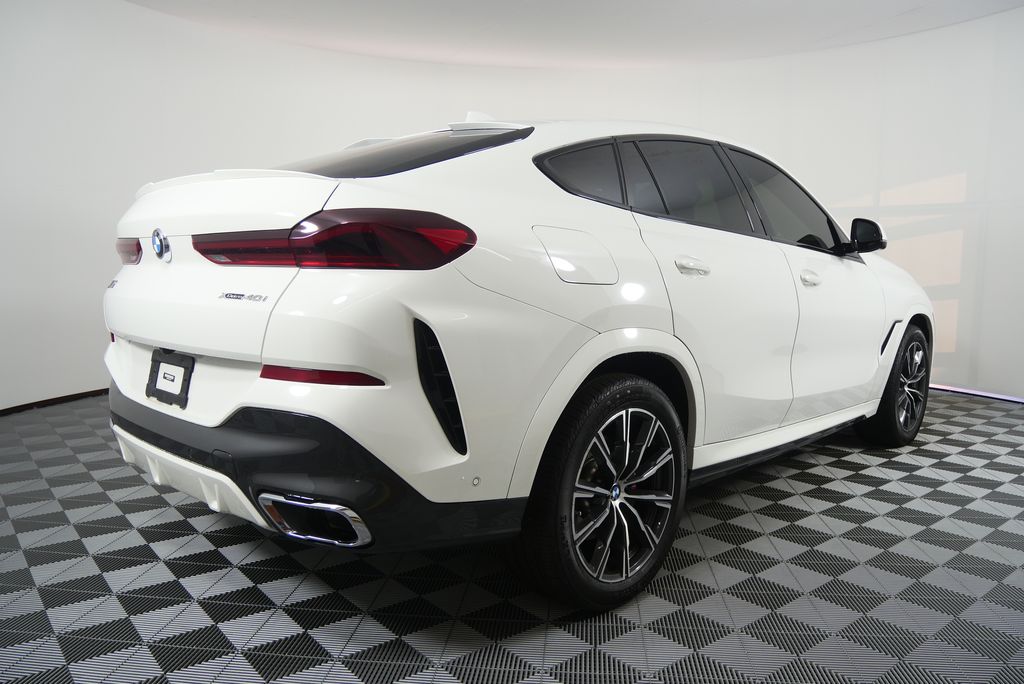 Thumbnail: 2022 BMW X6 - 3