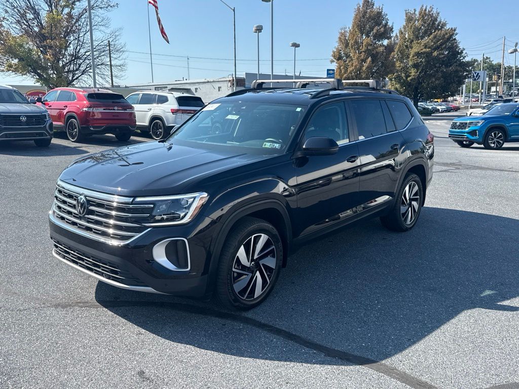 2024 Volkswagen Atlas 2.0T SE w/Technology Black at South Hills CDJR