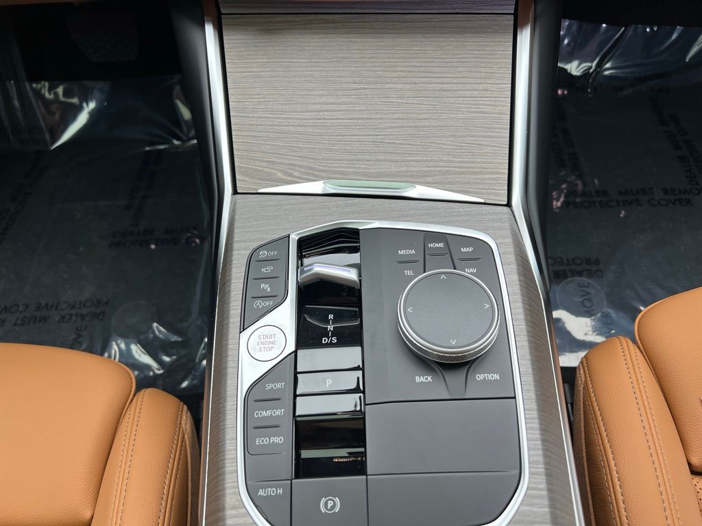 Thumbnail: 2026 BMW 3 Series - 11