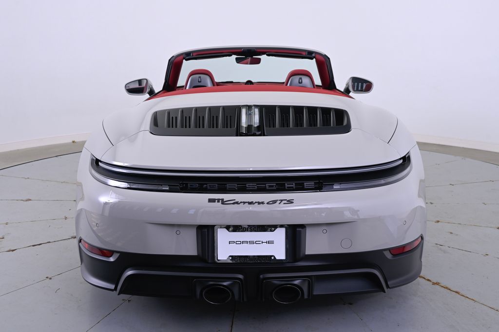 Thumbnail: 2026 Porsche 911 - 6