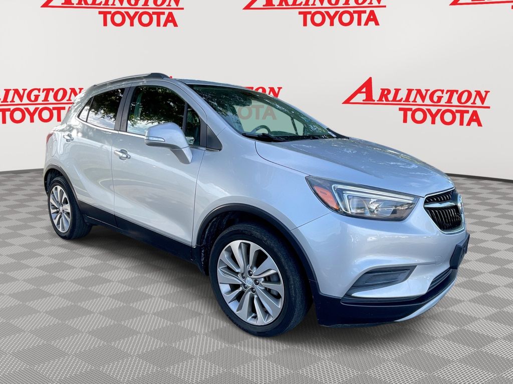2019 Buick Encore Preferred's photo