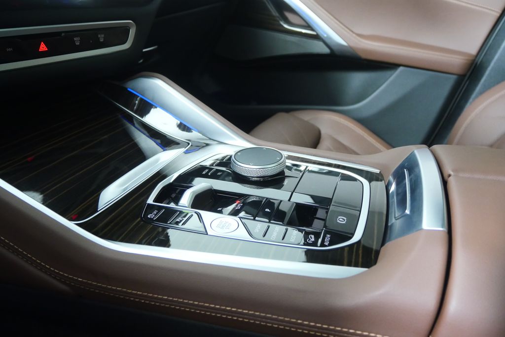 Thumbnail: 2025 BMW X6 - 23