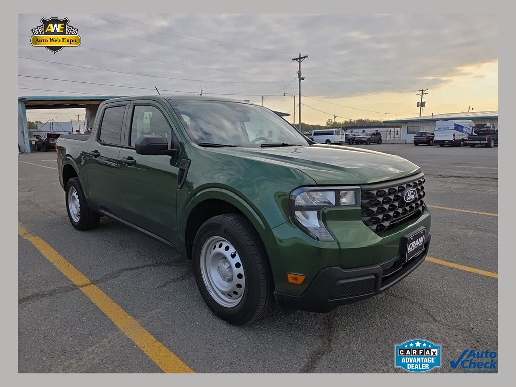 Eruption Green 2025 Ford Maverick XL SuperCrew FWD Pickup Truck Front-Wheel Drive Continuously Variable Transmission
