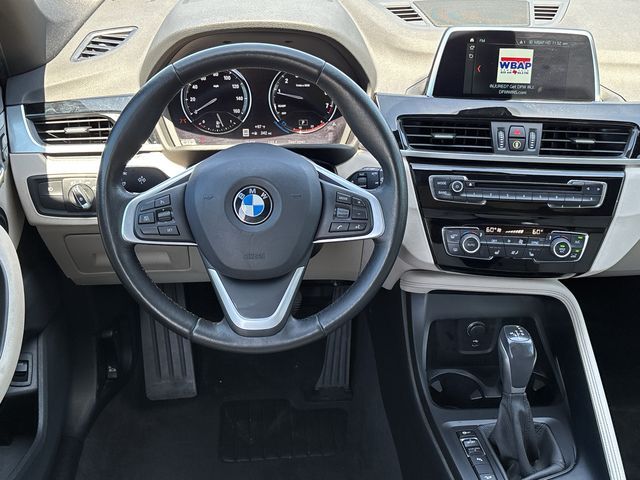Used 2019 White BMW xDrive28i image 12