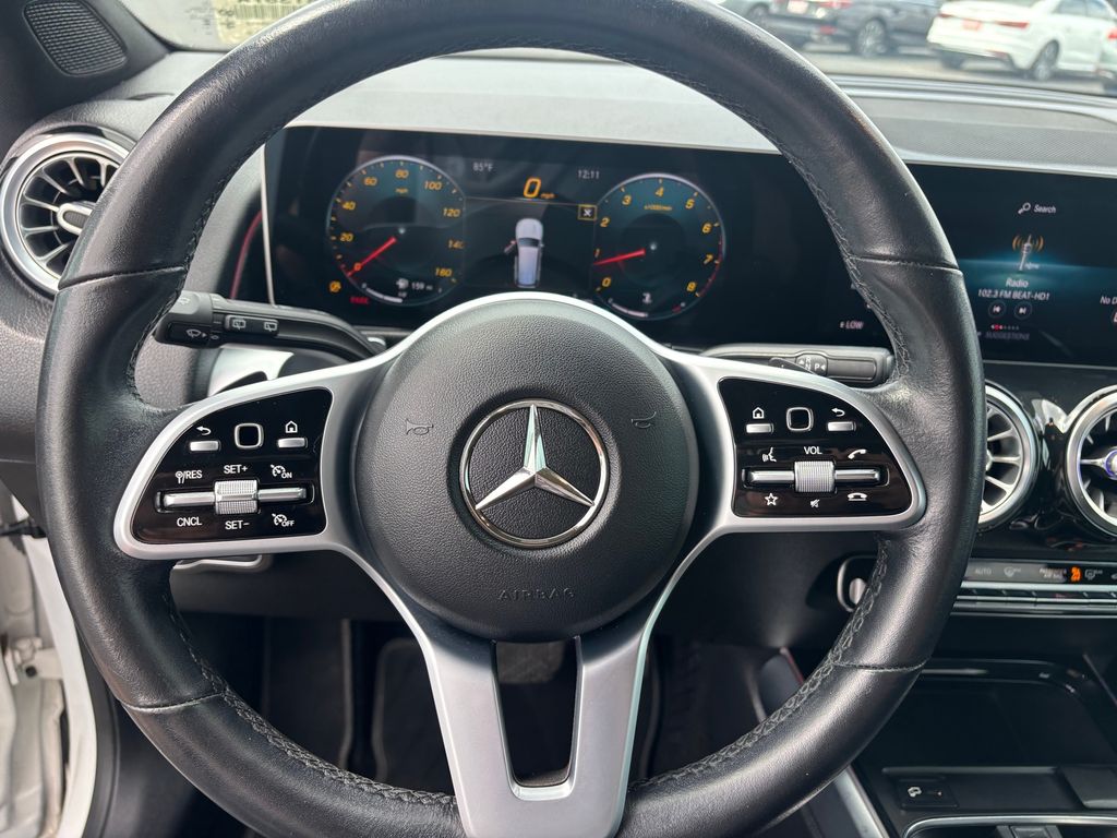 Used Car 2021 Mercedes-benz Glb  Glb 250 For Sale Under $30,000 In Austin, Texas