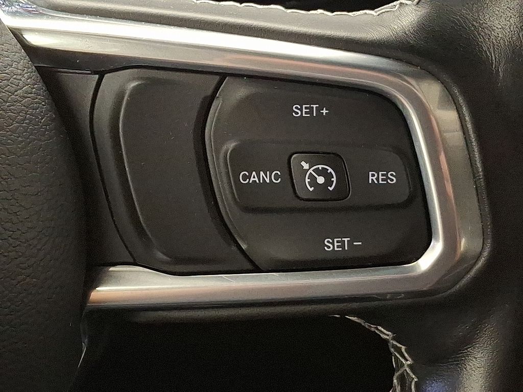 Thumbnail: 2021 Jeep Wrangler - 21