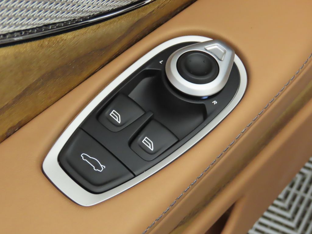 Thumbnail: 2026 Aston Martin DB12 - 31