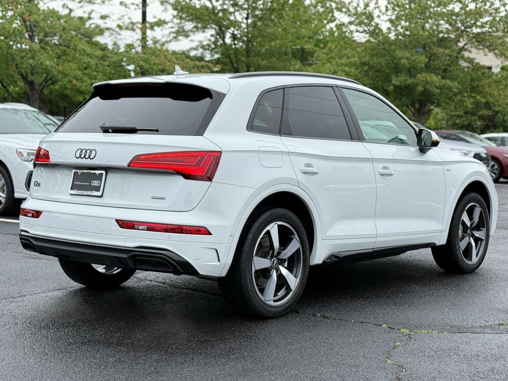 Thumbnail: 2023 Audi Q5 - 7