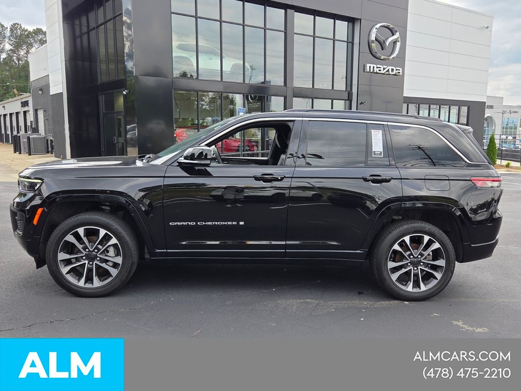 Used 2025 Black Jeep Overland image 5
