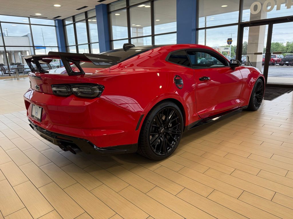2023 Chevrolet Camaro ZL1 5
